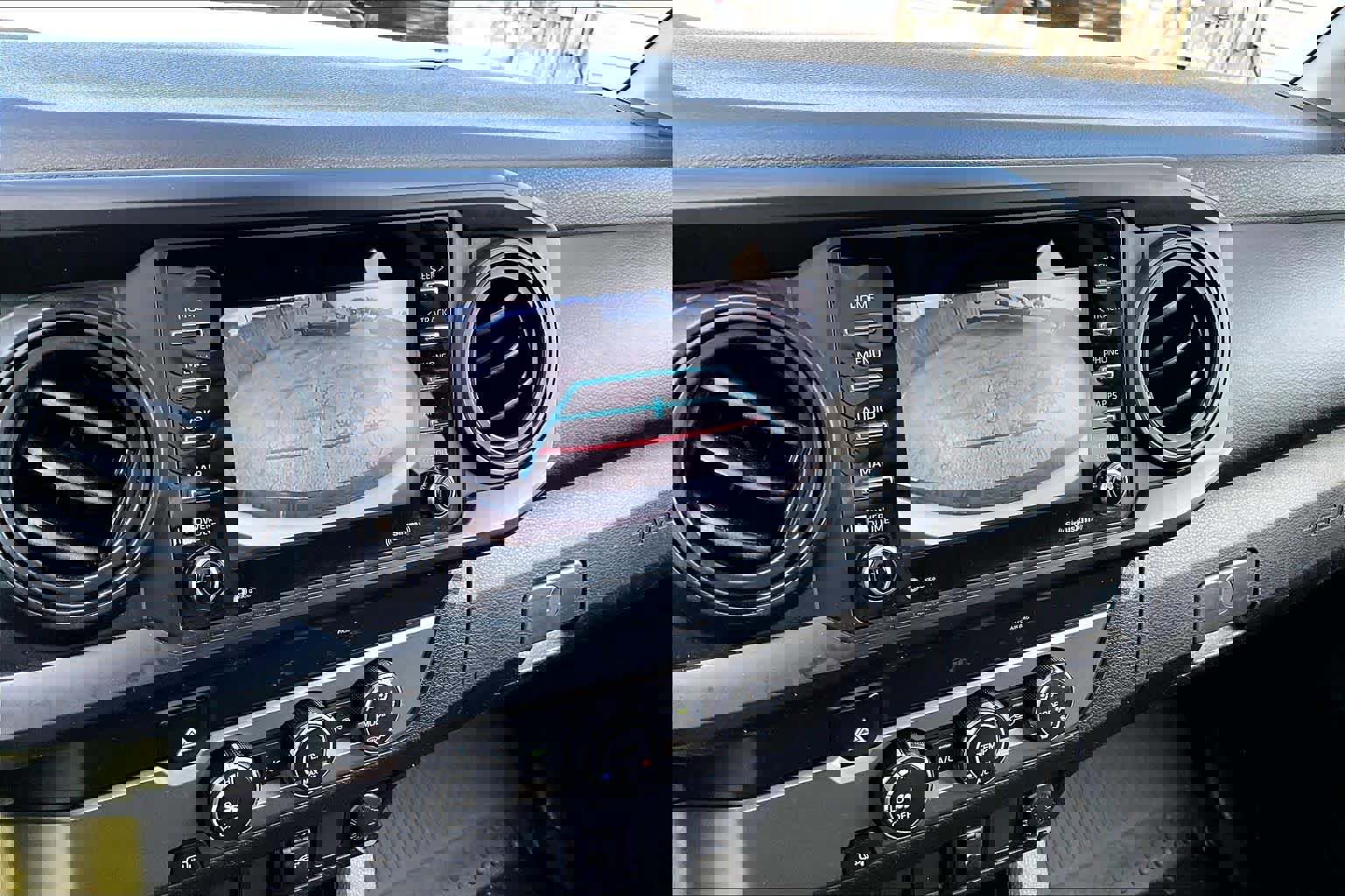 Used 2021 Toyota Tacoma SR w/ SR Convenience Package RWD image 32