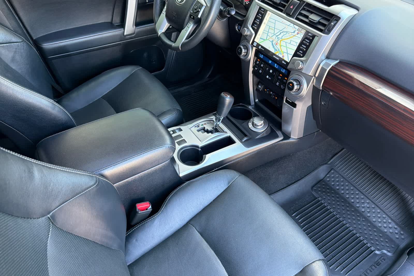 Used 2021 Toyota 4Runner Limited AWD/4WD image 16