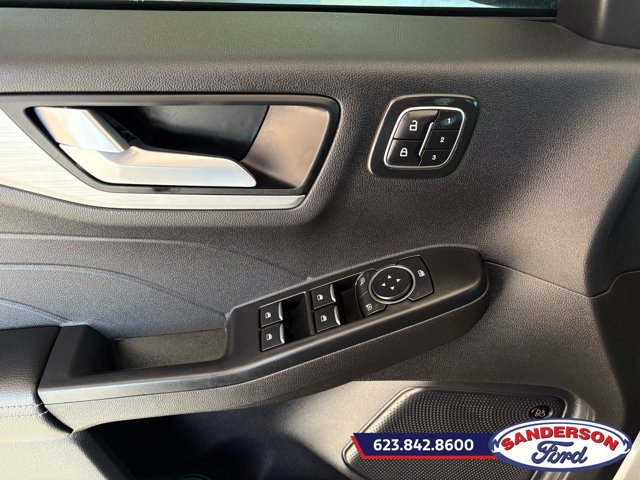 Certified 2024 Ford Escape Platinum w/ Premium Technology Package AWD/4WD image 11