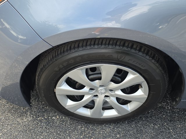 Used 2025 Toyota Corolla LE FWD image 10