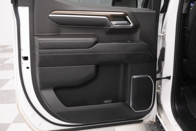 Used 2023 Chevrolet Silverado 1500 LT AWD/4WD image 29