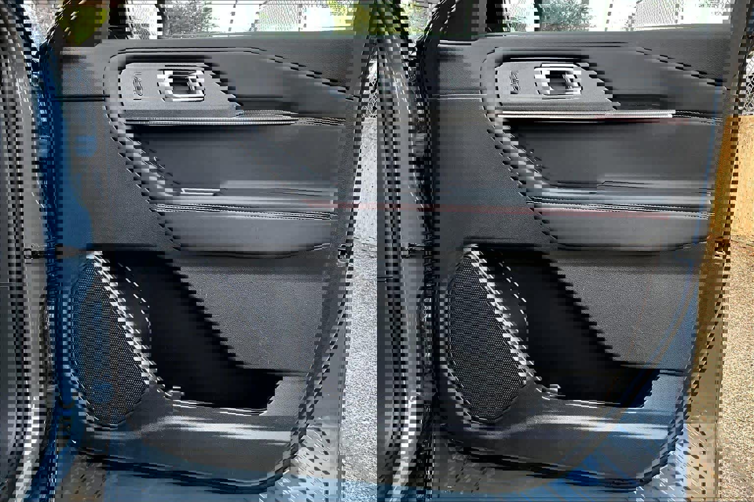 Certified 2025 Ford Explorer ST-Line w/ Premium Package image 25