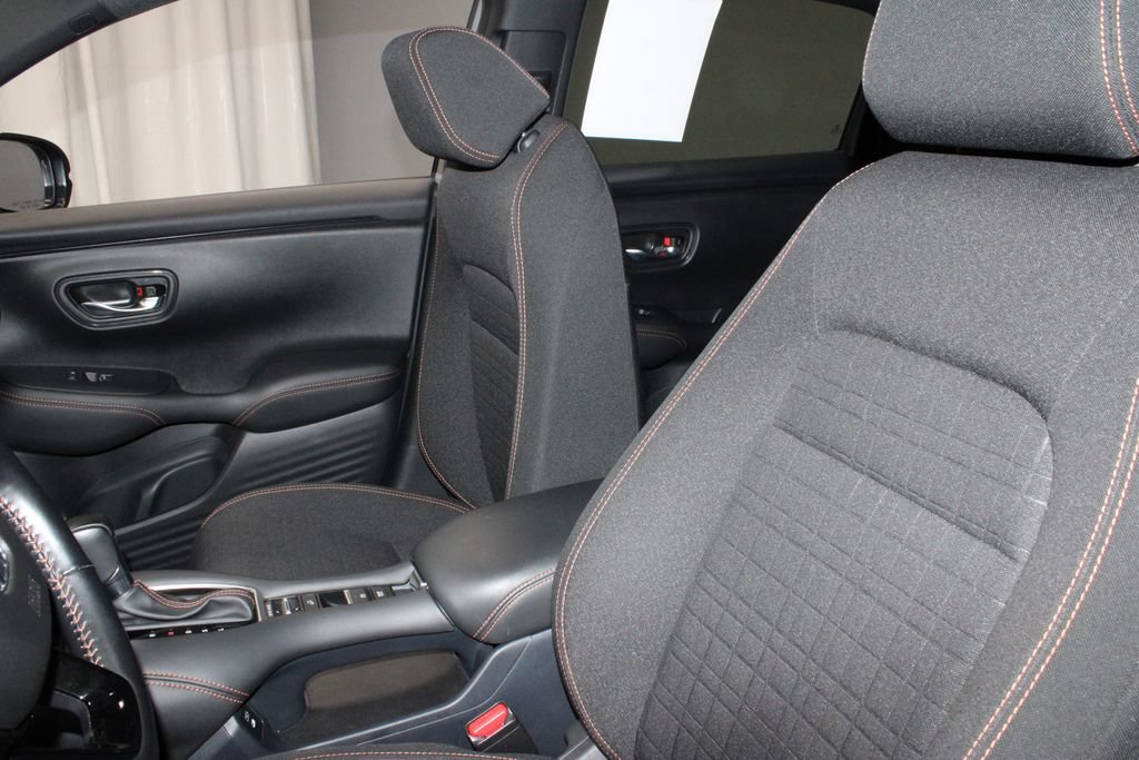 Used 2025 Honda HR-V Sport image 25