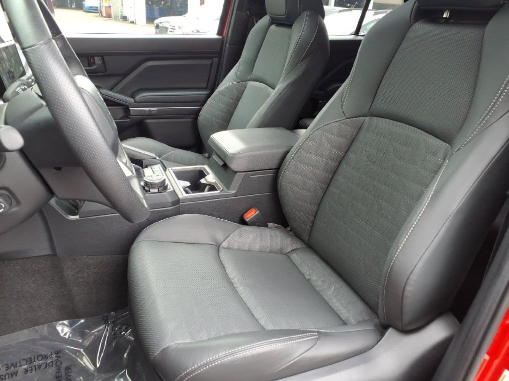 Used 2026 Toyota 4Runner TRD Off-Road Premium AWD/4WD image 14
