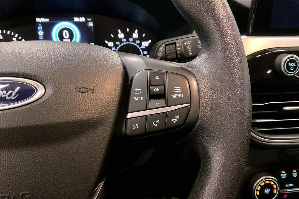 Certified 2020 Ford Escape SE image 19