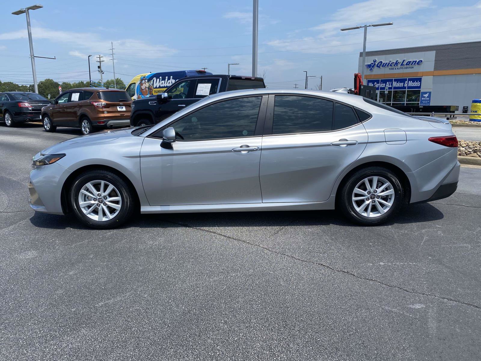Used 2026 Toyota Camry LE w/ Convenience Package FWD image 4