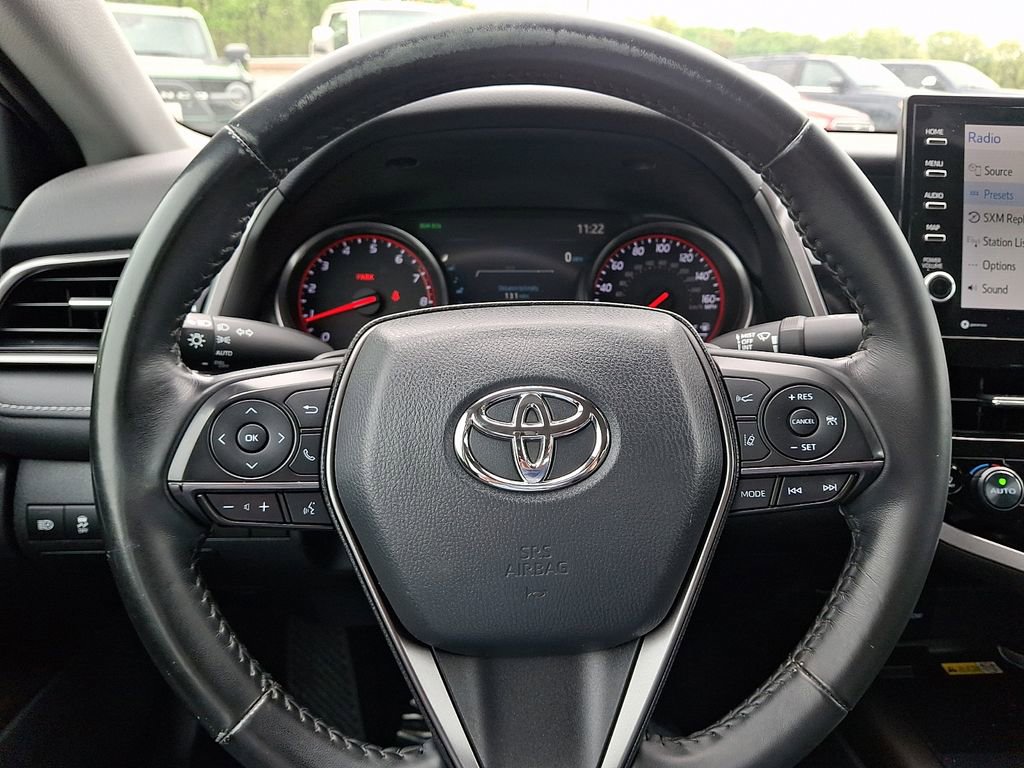 Used 2022 Toyota Camry XSE FWD image 18