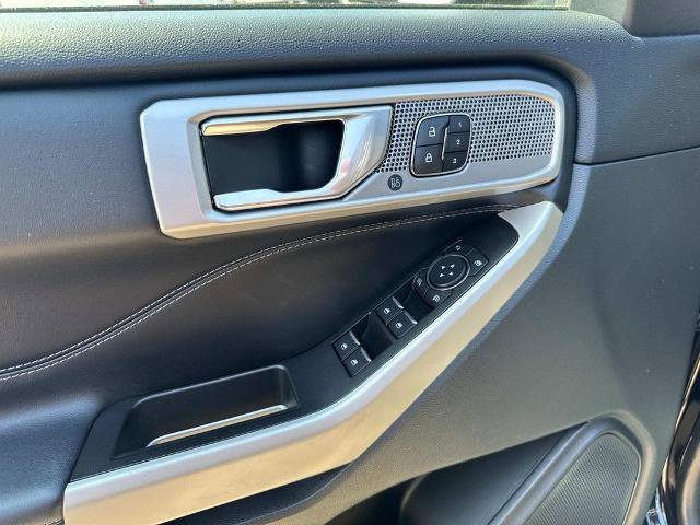 Certified 2022 Ford Explorer Limited w/ Equipment Group 301A image 20