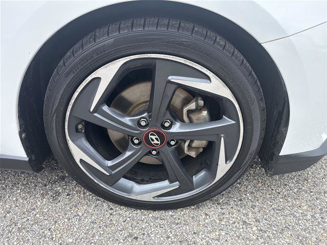 Used 2019 Hyundai Veloster Turbo Ultimate FWD image 17