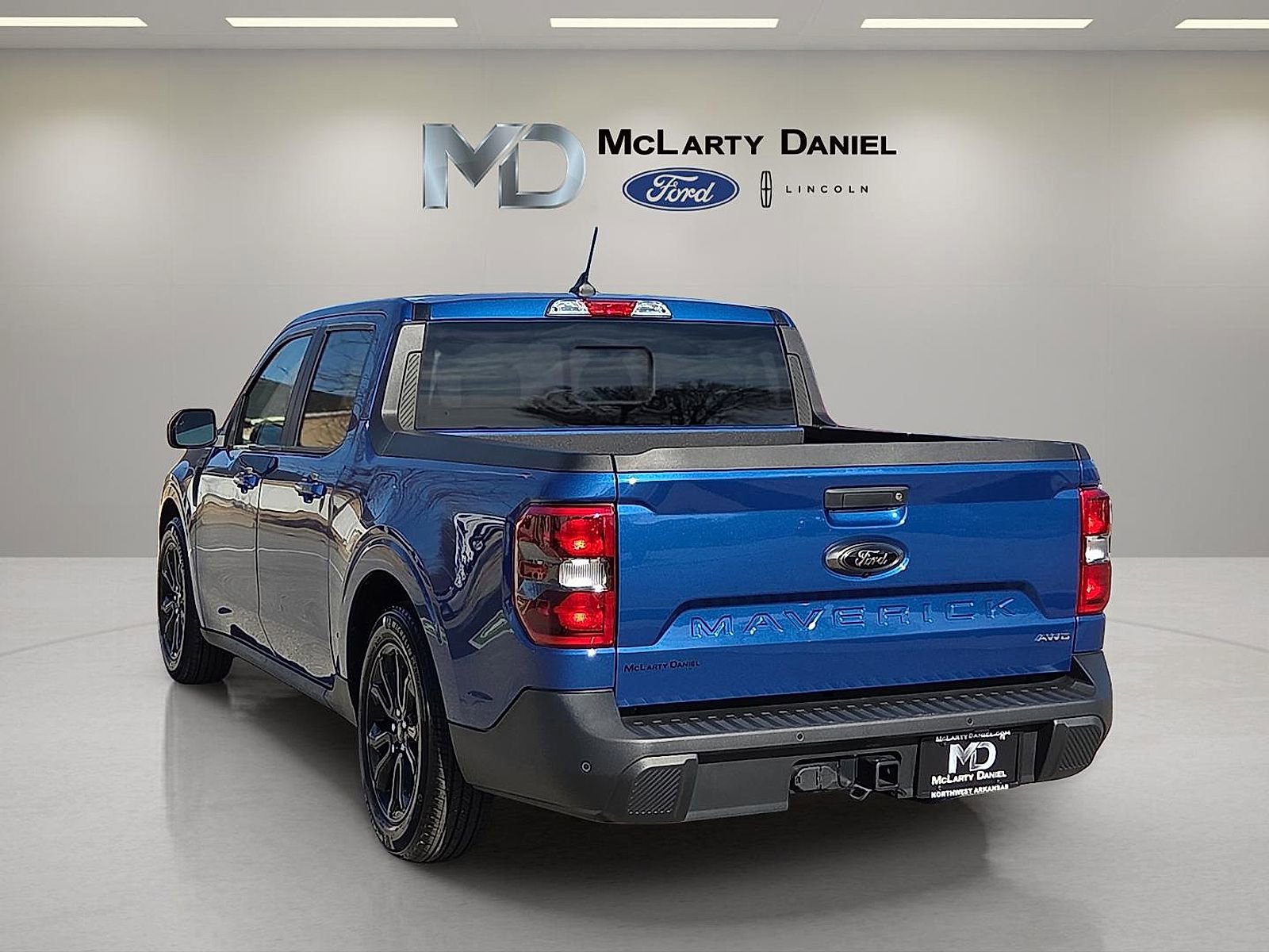 Certified 2024 Ford Maverick Lariat w/ Black Appearance Package image 4