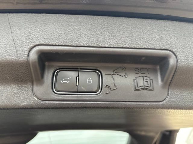 Certified 2025 Ford Explorer ST-Line AWD/4WD image 16