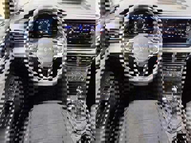 Used 2022 Volkswagen Taos SE image 6