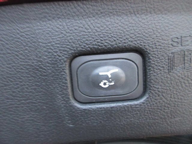 Certified 2024 Ford Edge Titanium AWD/4WD image 31
