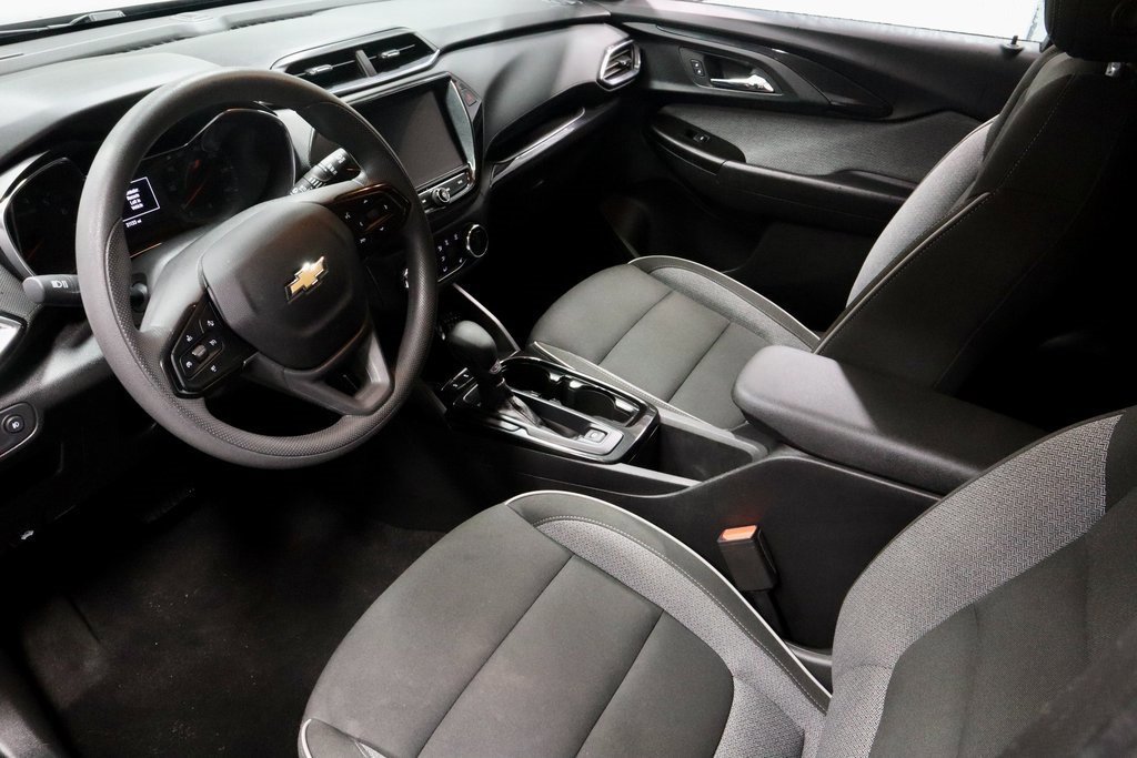 Used 2023 Chevrolet TrailBlazer LT w/ Convenience Package image 22