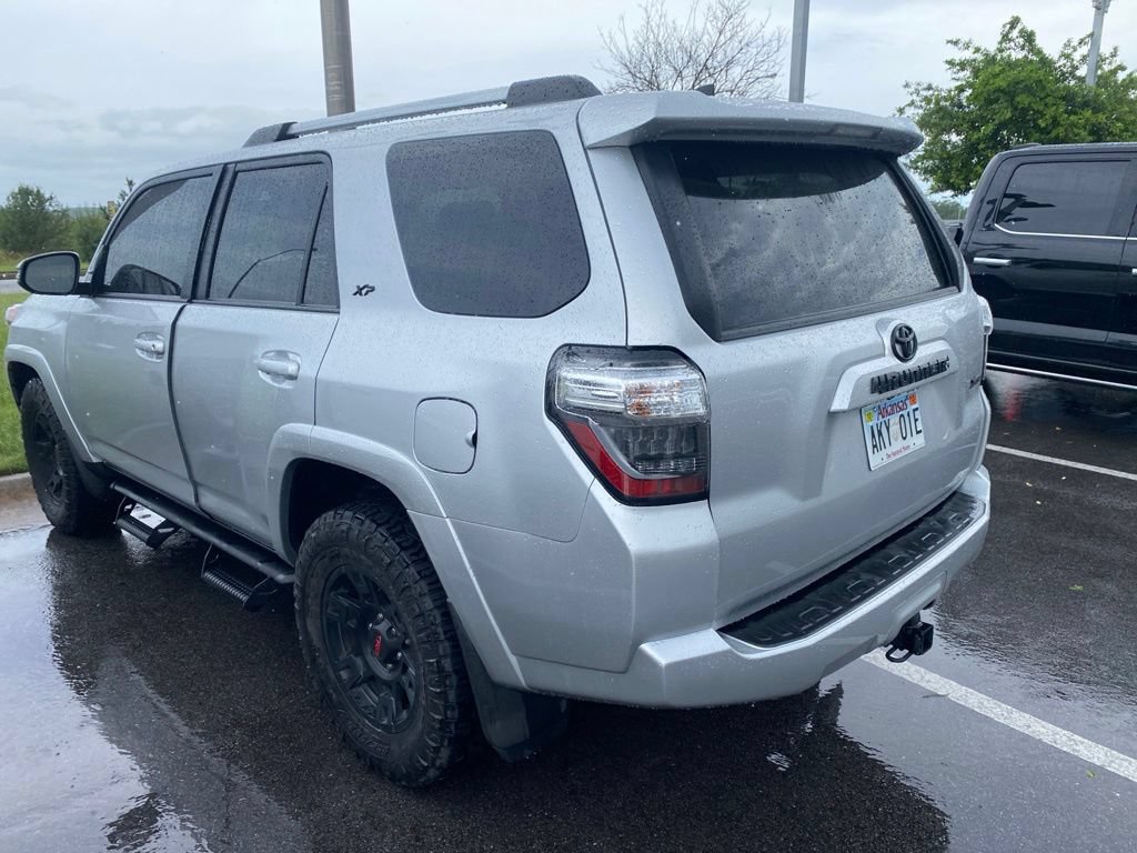 Used 2021 Toyota 4Runner SR5 Premium w/ Moonroof Package RWD image 4