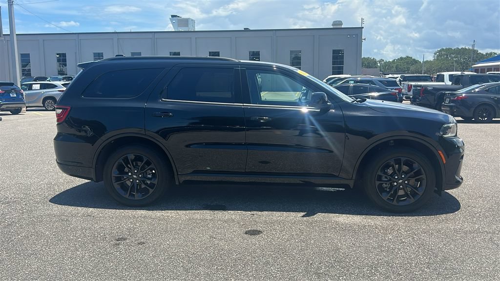 Used 2025 Dodge Durango GT RWD image 12