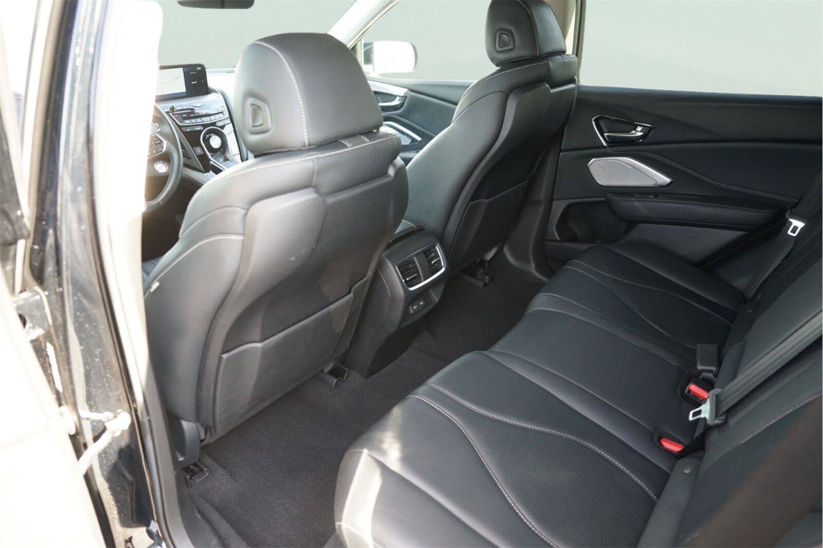 Used 2020 Acura RDX w/ Technology Package FWD image 12