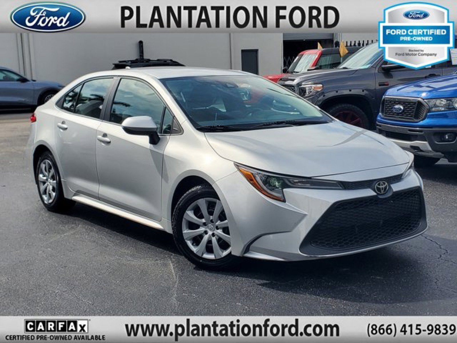 Used 2021 Toyota Corolla LE image 1