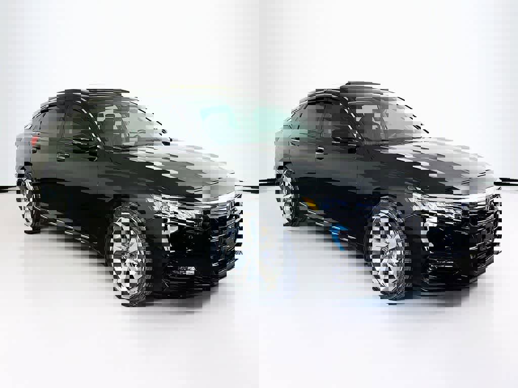 Used 2018 Honda Accord Touring image 24