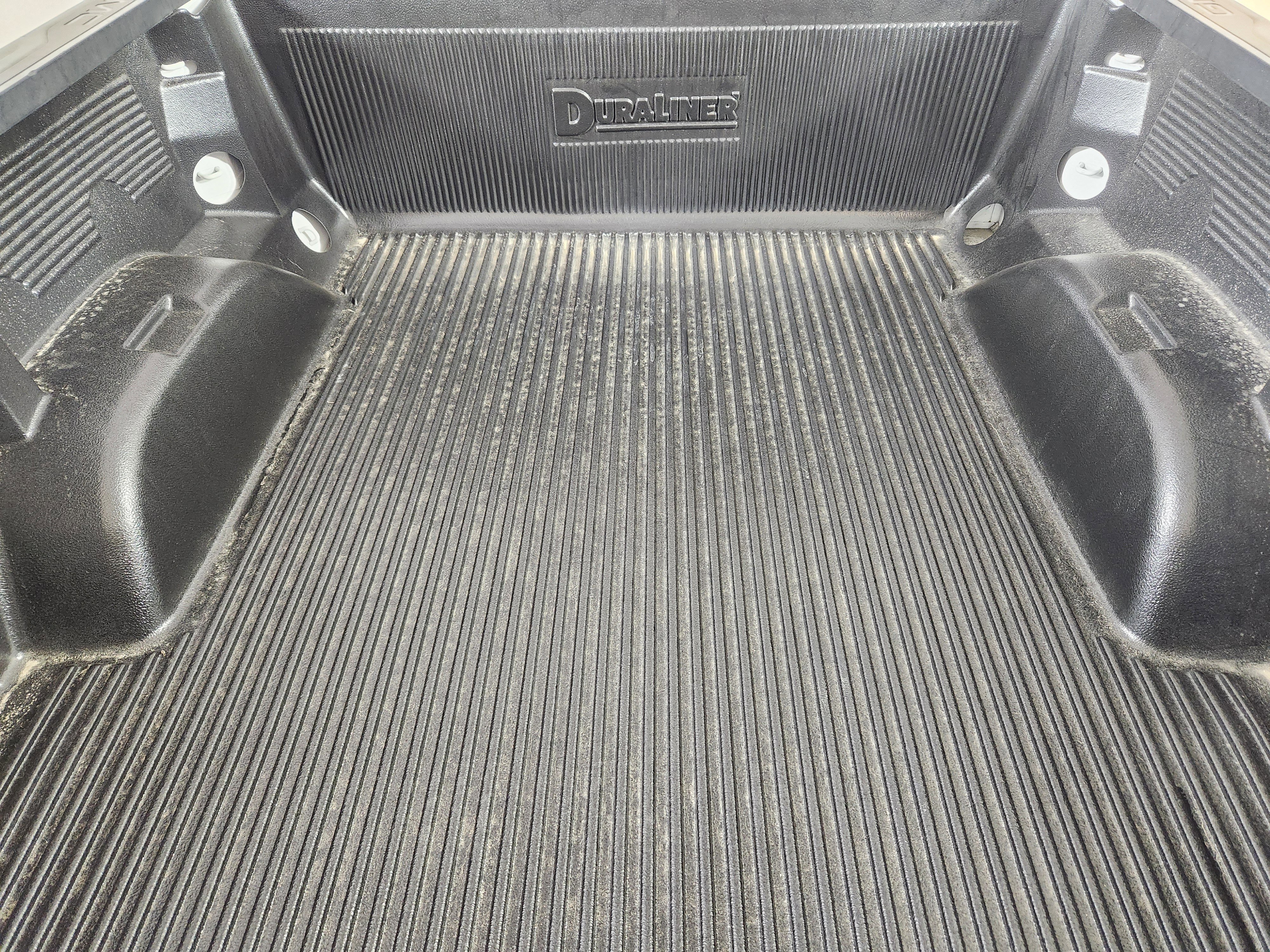 Used 2024 GMC Sierra 1500 SLT image 9