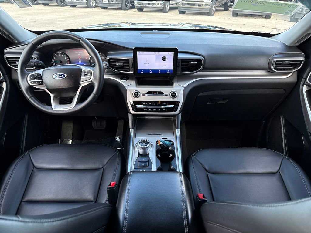 Certified 2023 Ford Explorer XLT w/ Equipment Group 202A image 8