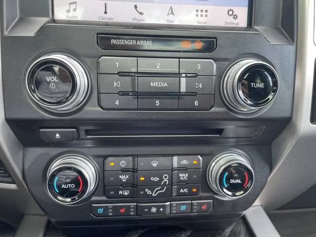 Certified 2018 Ford F350 Platinum w/ Platinum Ultimate Package AWD/4WD image 27