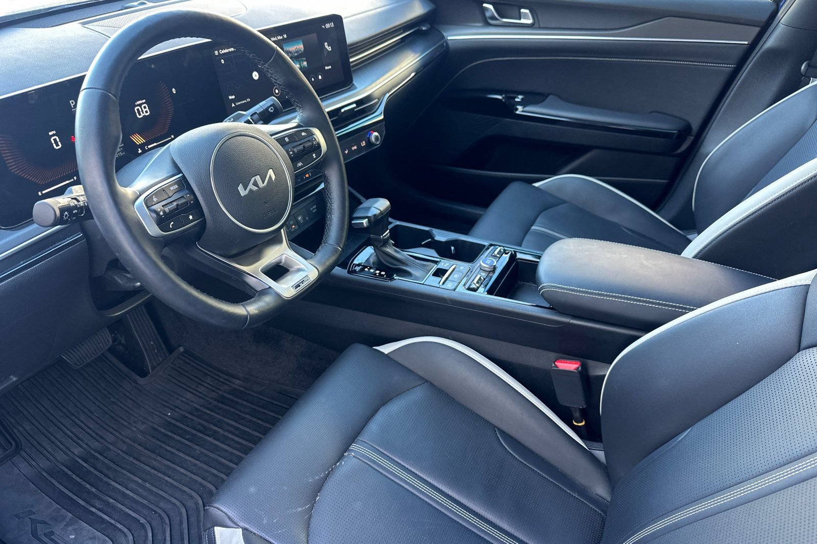 Used 2025 Kia K5 GT-Line AWD/4WD image 9
