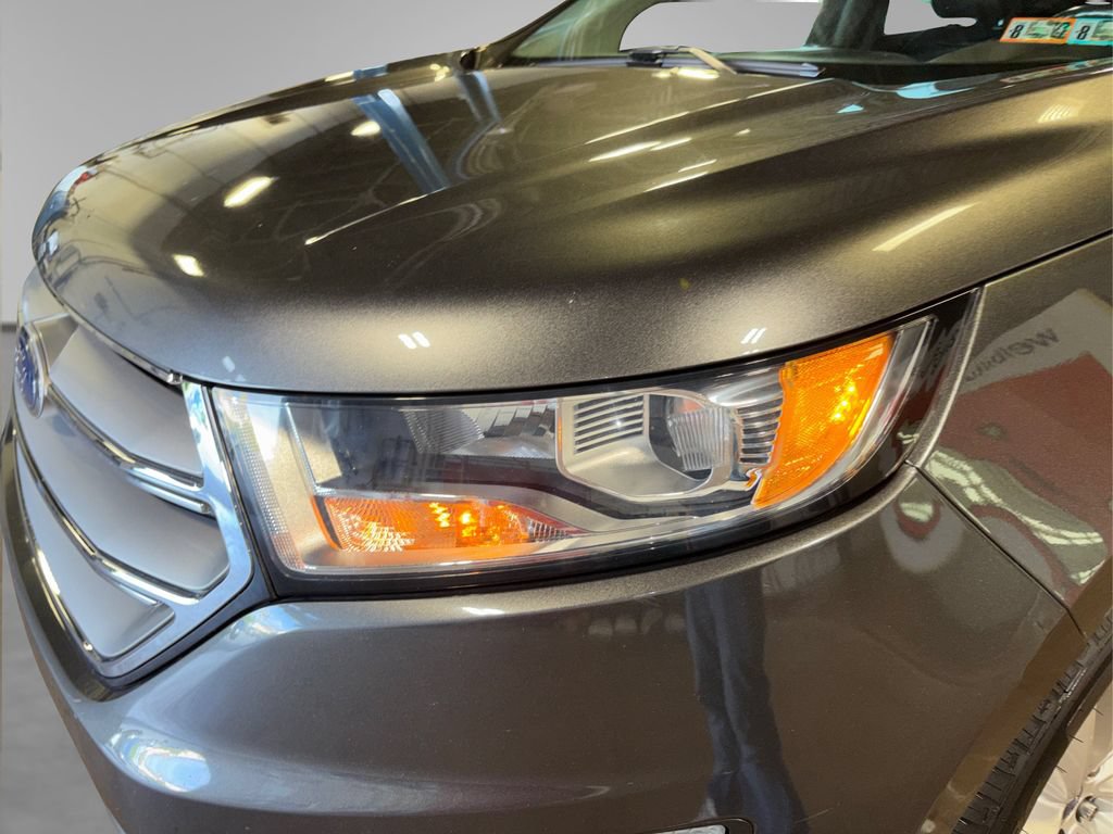 Certified 2018 Ford Edge SEL w/ Equipment Group 201A AWD/4WD image 24