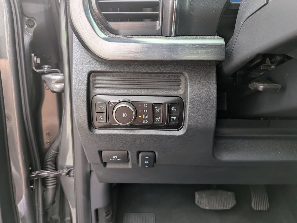 Certified 2025 Ford F350 Lariat AWD/4WD image 29