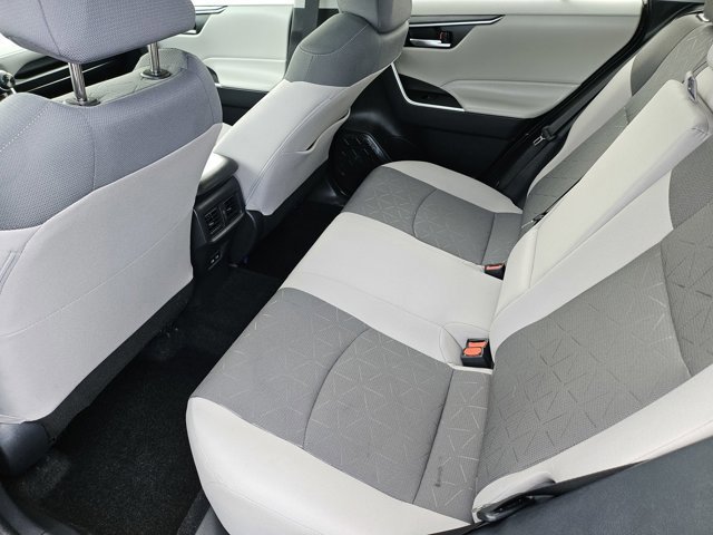Used 2025 Toyota RAV4 XLE image 11