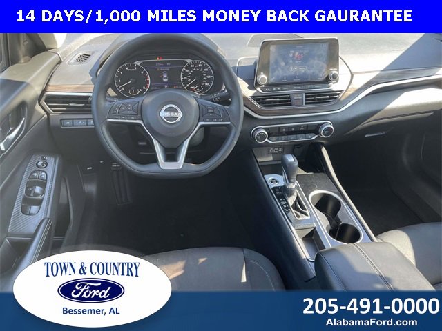 Used 2024 Nissan Altima 2.5 SV image 14