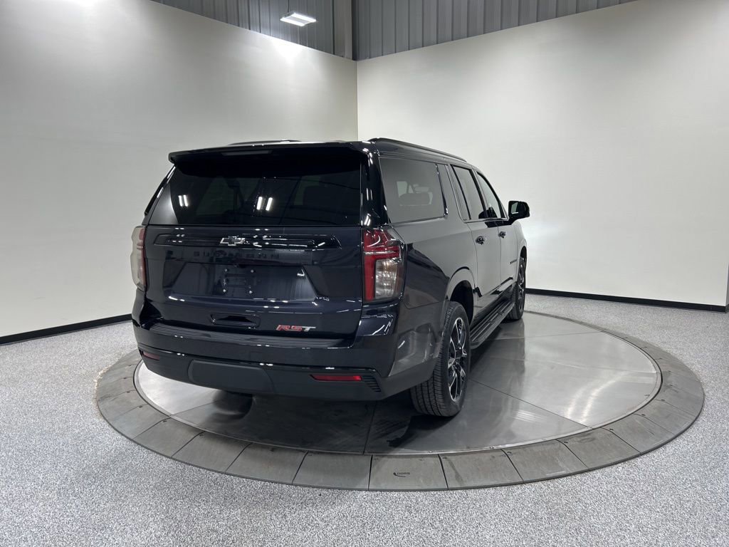 Used 2023 Chevrolet Suburban RST w/ Luxury Package image 5