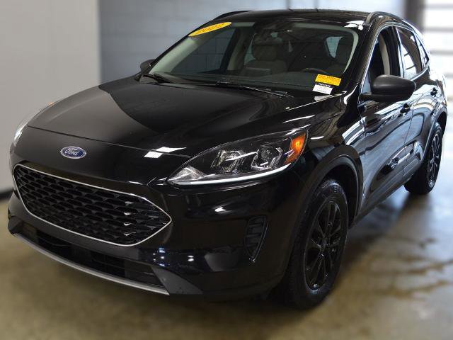 Certified 2022 Ford Escape SE w/ Convenience Package image 1