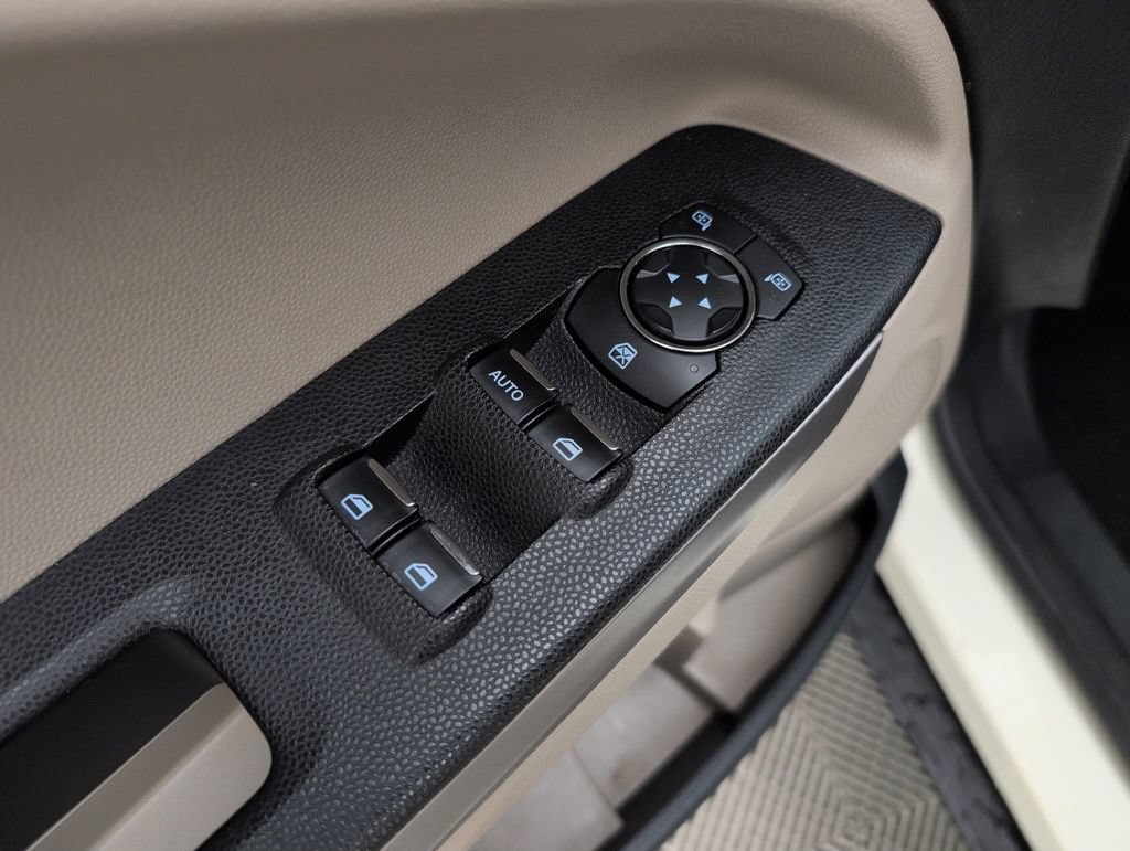 Certified 2021 Ford EcoSport S FWD image 32
