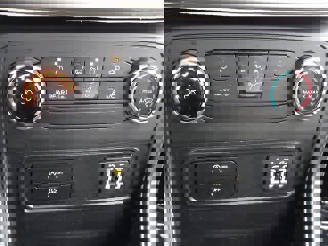 Certified 2018 Ford EcoSport S image 20