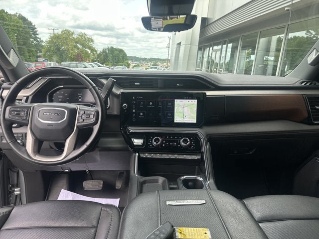 Used 2024 GMC Sierra 2500 Denali w/ Technology Package AWD/4WD image 14