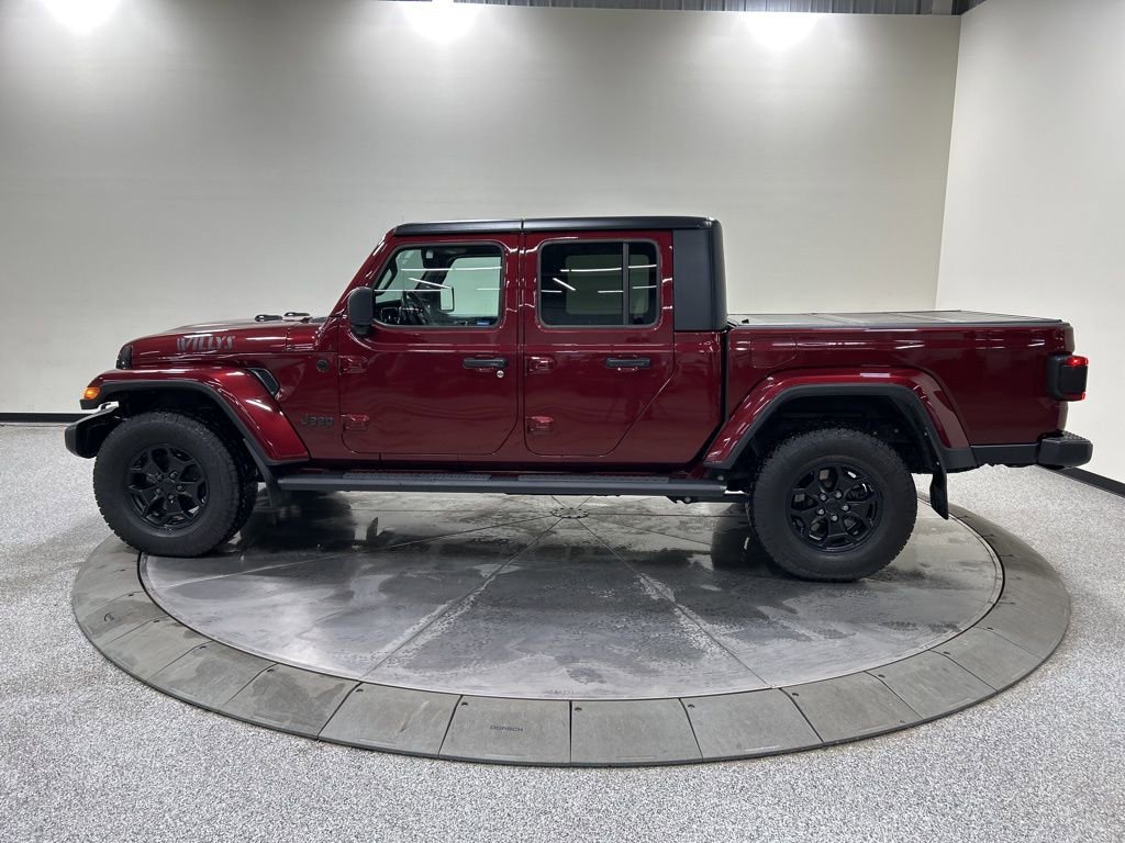 Used 2021 Jeep Gladiator Willys image 9
