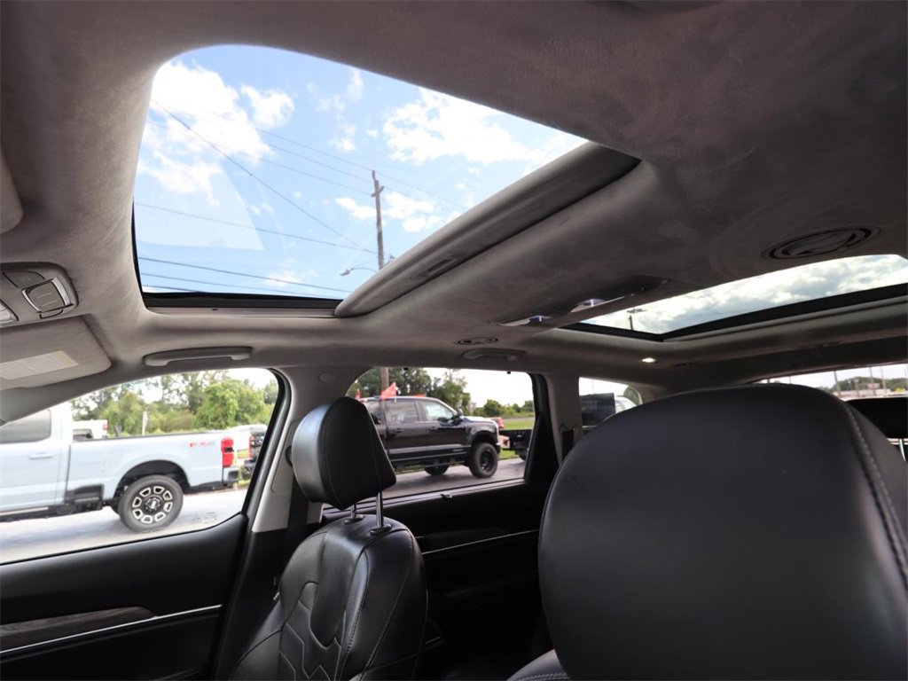 Used 2022 Kia Telluride SX w/ SX Prestige Package image 9