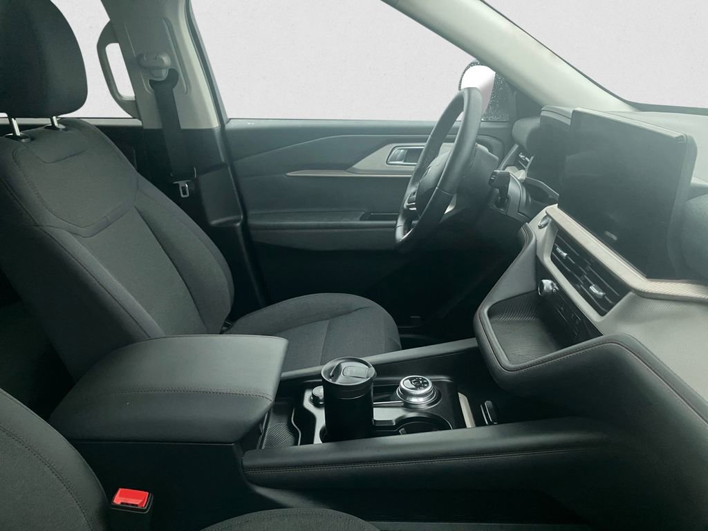 Certified 2025 Ford Explorer Active AWD/4WD image 14
