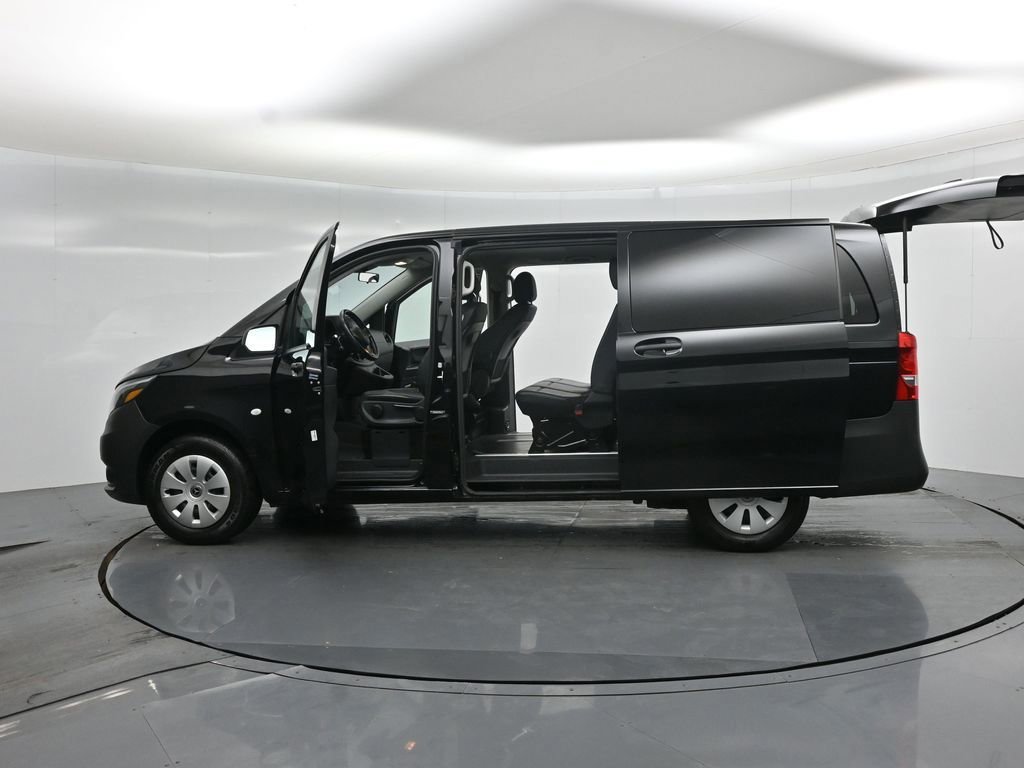 Used 2023 Mercedes-Benz Metris Passenger image 54