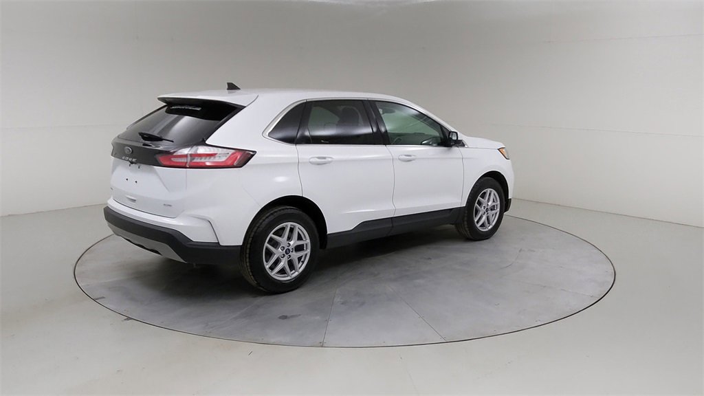 Certified 2022 Ford Edge SEL image 13