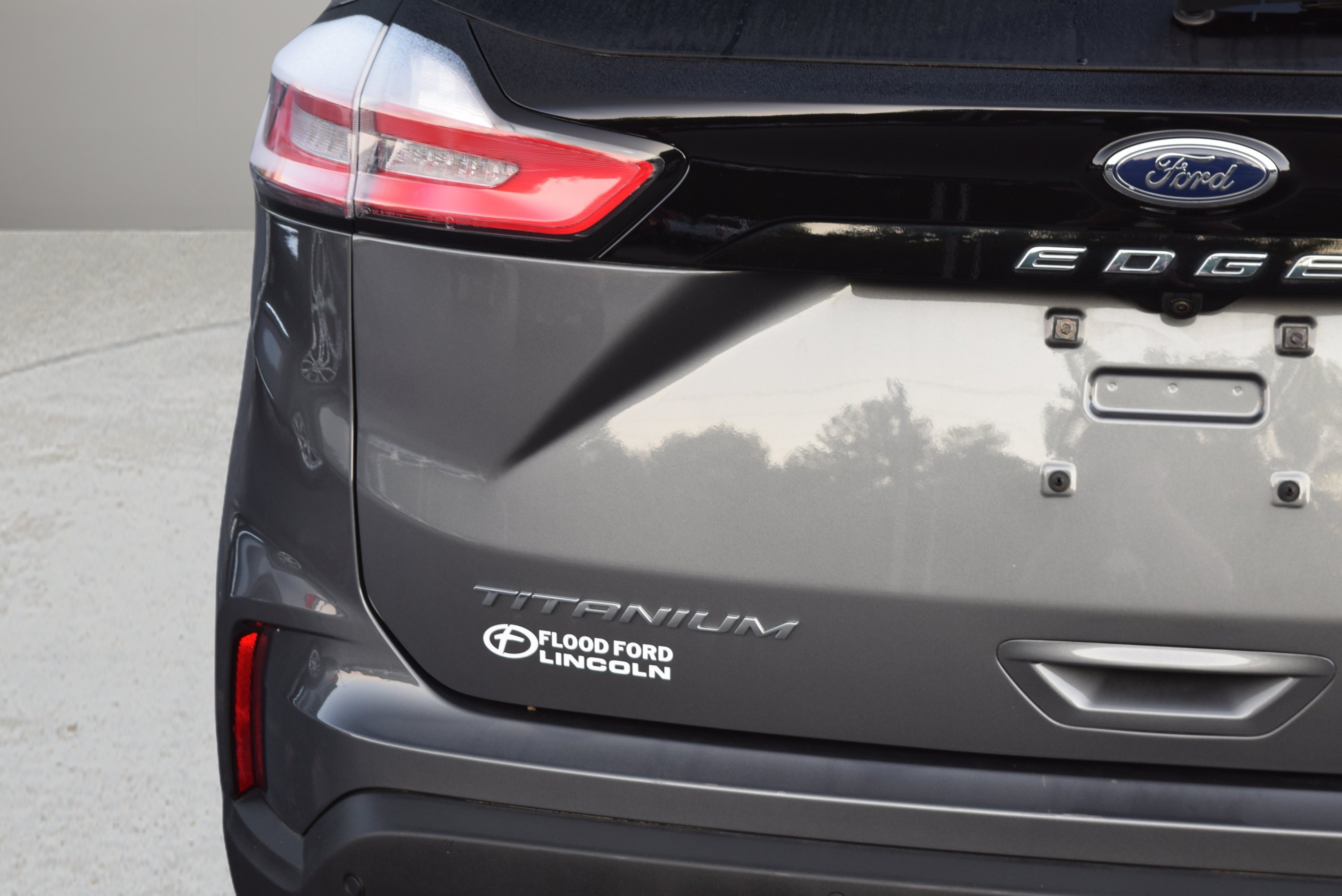 Certified 2023 Ford Edge Titanium AWD/4WD image 6