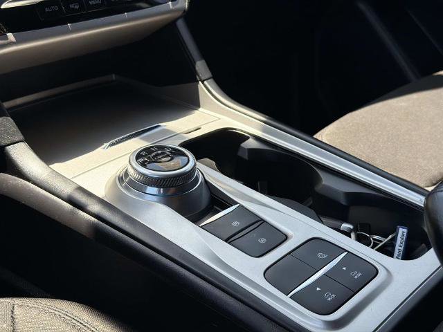 Certified 2023 Ford Explorer XLT RWD image 16