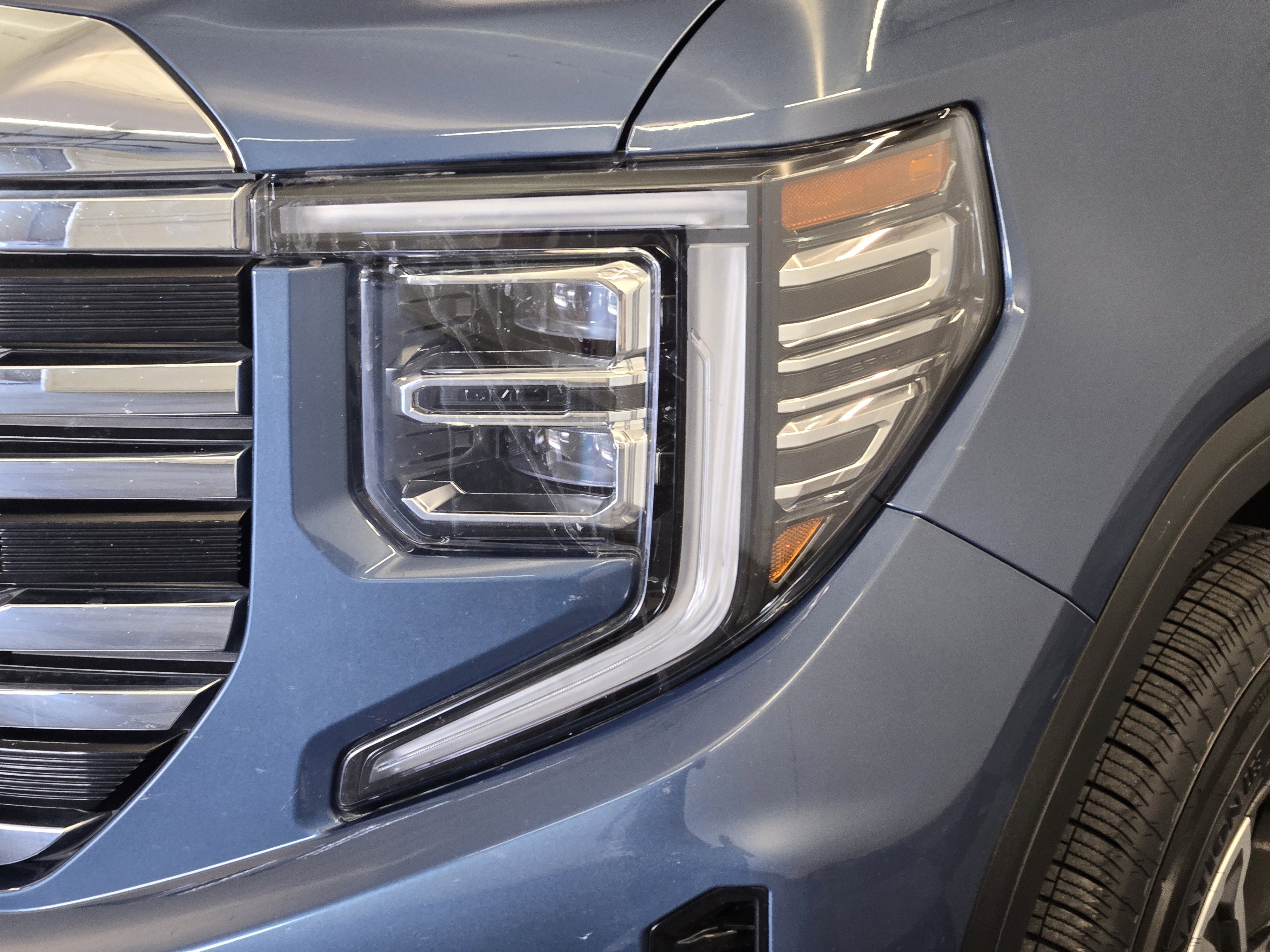 Used 2024 GMC Sierra 1500 SLT RWD image 8