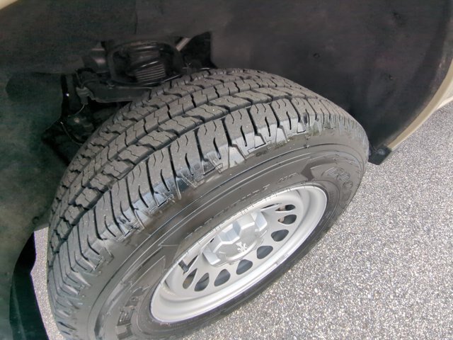 Used 2023 Chevrolet Colorado W/T RWD image 12
