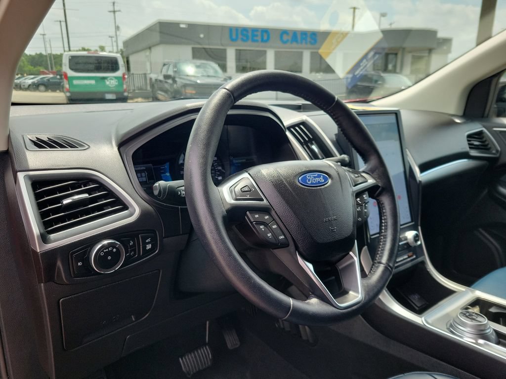 Certified 2023 Ford Edge SEL w/ Sport Appearance Package AWD/4WD image 21
