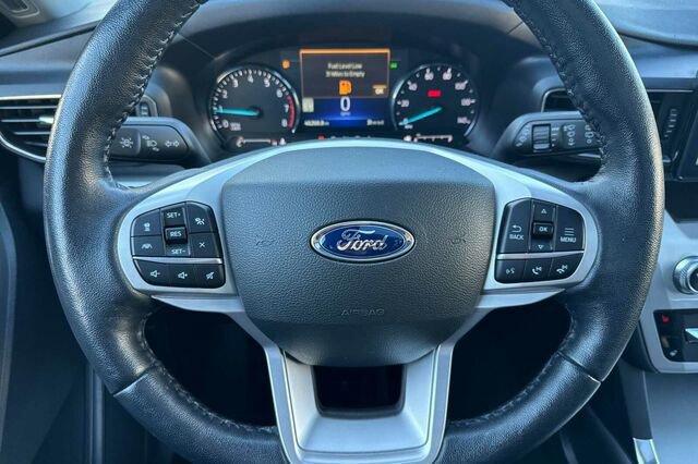 Certified 2022 Ford Explorer XLT w/ Equipment Group 202A image 22