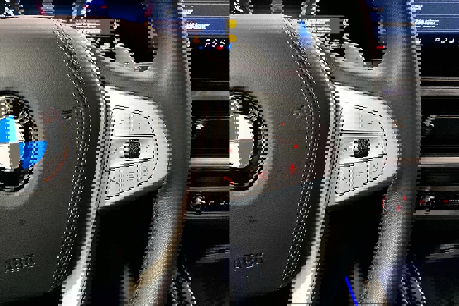 Used 2026 BMW X7 xDrive40i image 25