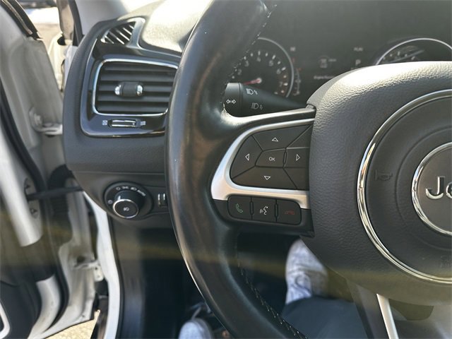 Used 2020 Jeep Compass Latitude image 27