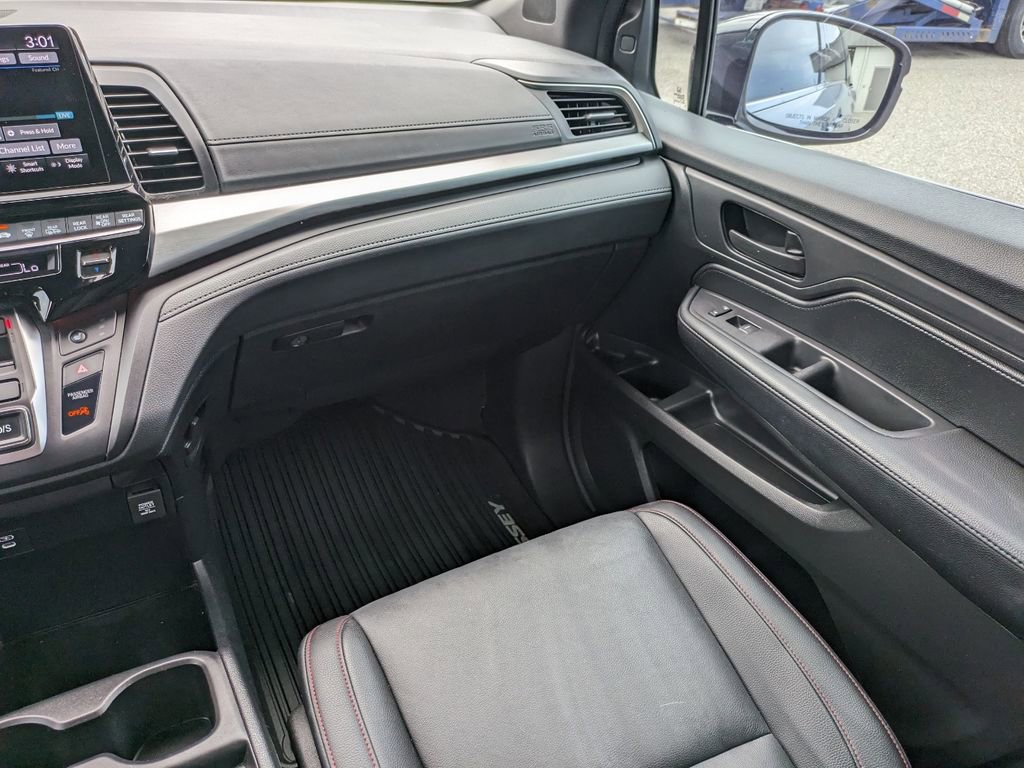 Used 2025 Honda Odyssey Sport-L image 18
